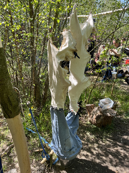 buckskin-tanning-06 image